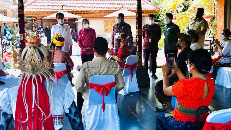 Presiden Jokowi Tinjau Vaksinasi Massal, Gianyar - Bali, (16/3/2021). (Dok: Biro Pers Sekretariat Presiden)