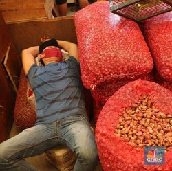 Mengintip Penjualan Bawang Merah yang Semakin Mahal