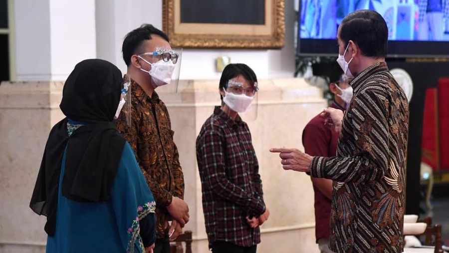 Presiden Joko Widdo dalam Pengarahan Presiden RI kepada Penerima Kartu Prakerja Tahun 2020-2021, 17 Maret 2021. (Biro Pers Sekretariat Presiden/ Lukas)