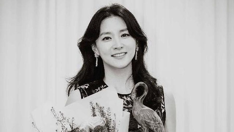 Lee Young Ae (Tangkapan Layar Instagram @leeyoungae0824)