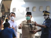 Wuih! Prabowo Kirim Pesawat CN-235 Buatan RI ke Senegal