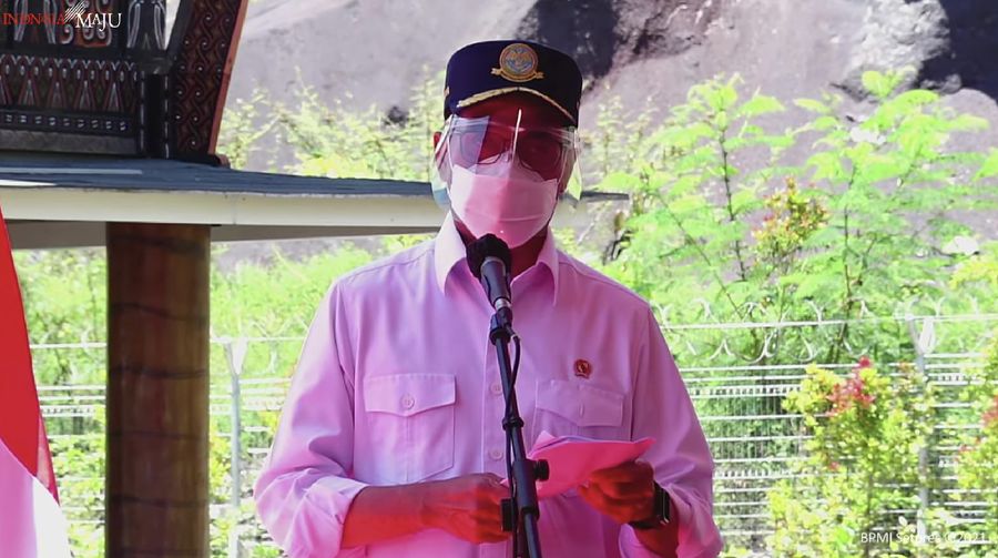 Menteri Perhubungan Budi Karya Sumadi dalam peresmian Bandar Udara Toraja dan Bandar Udara Pantar, Kab. Tana Toraja (18/3/2021). (Tangkapan Layar Youtube Sekretariat Presiden)