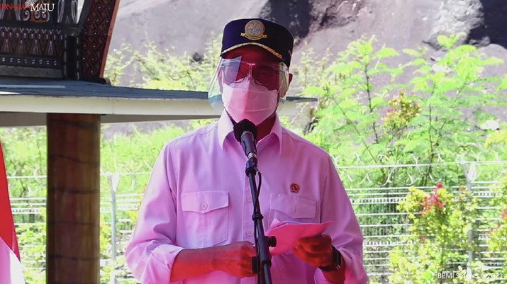 Menteri Perhubungan Budi Karya Sumadi dalam peresmian Bandar Udara Toraja dan Bandar Udara Pantar, Kab. Tana Toraja (18/3/2021). (Tangkapan Layar Youtube Sekretariat Presiden) Menteri Perhubungan Budi Karya Sumadi dalam peresmian Bandar Udara Toraja dan Bandar Udara Pantar, Kab. Tana Toraja (18/3/2021). (Tangkapan Layar Youtube Sekretariat Presiden)