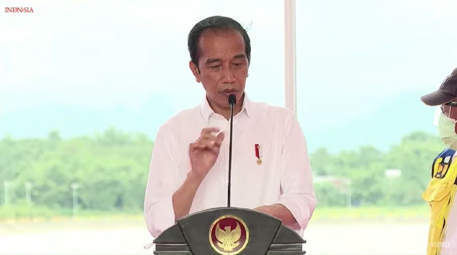 Presiden Joko Widodo saat peresmian Kolam Regulasi Nipa-nipa, Kab Maros, 18 Maret 2021. (Tangkapan Layar Youtube Sekretariat Presiden)