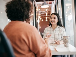 4 Kebohongan yang Boleh Dikatakan Pelamar Saat Interview, Jangan 'Spill' Semua 4 Kebohongan yang Boleh Dikatakan Pelamar Saat Interview, Jangan 'Spill' Semua