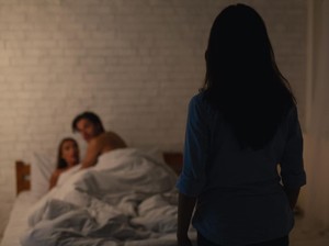Camat Padang Selatan Digerebek Selingkuh oleh Istri, Diarak ke Kantor Pol PP