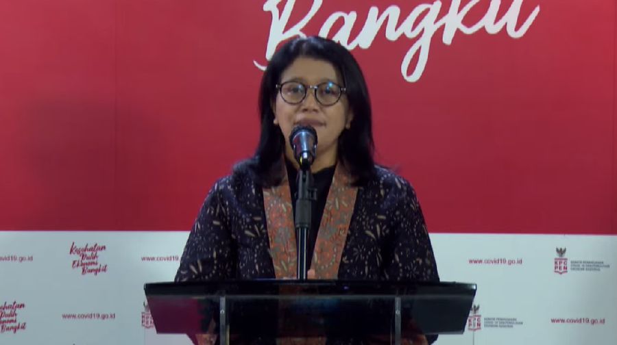 Juru Bicara Vaksinasi COVID-19 dari Badan POM, Dr. dra. Lucia Rizka Andalusia, M.Pharm, Apt, memberikan keterangan pers mengenai perkembangan terkini terkait vaksin COVID-19 dari AstraZeneca. (Tangkapan Layar Youtube Sekretariat Presiden)