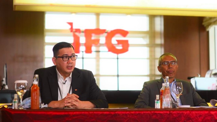 Direktur Keuangan dan Umum IFG Rizal Direktur Keuangan dan Umum IFG Rizal