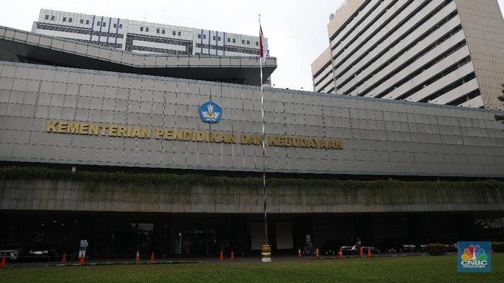 Kementerian Pendidikan dan Kebudayaan (CNBC Indonesia/Muhammad Sabki) Kementerian Pendidikan dan Kebudayaan (CNBC Indonesia/Muhammad Sabki)