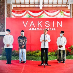 Jokowi Kutip Omongan Kiai: Vaksin AstraZeneca Halal & Baik