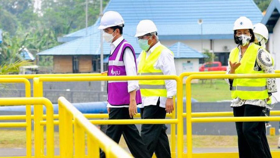 Presiden Joko Widodo (Jokowi) meresmikan sistem penyediaan air minum (SPAM) Umbulan, Kabupaten Pasuruan, Jawa Timur, Senin (22/3/2021). (Foto: Laily Rachev - Biro Pers Sekretariat Presiden)