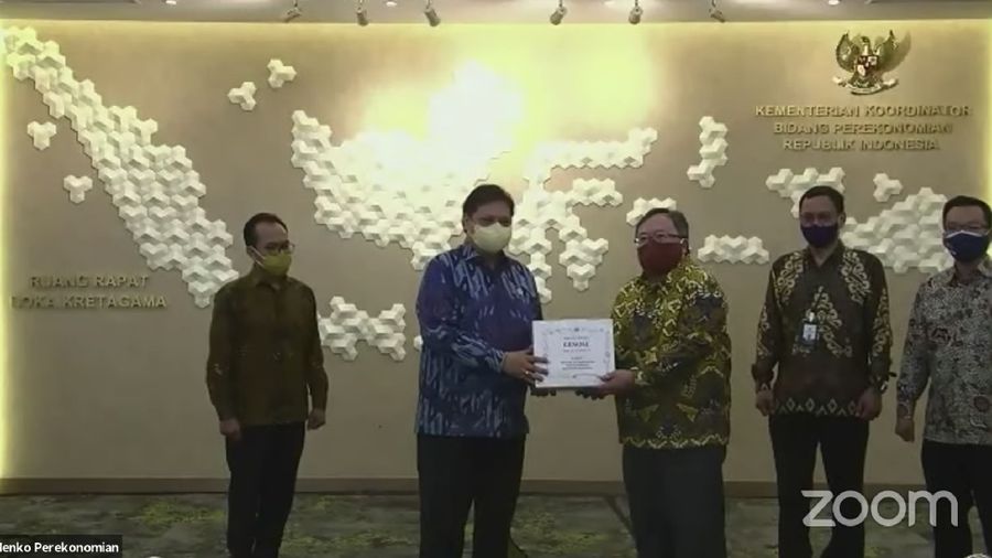 Serah Terima GeNose dari Menristek/Kepala BRIN Kepada Menko Perekonomian