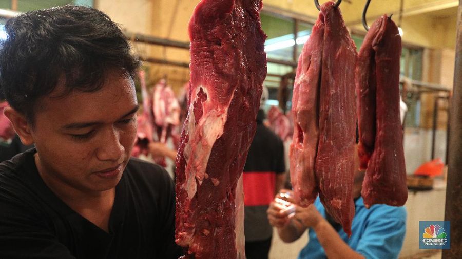 Daging Sapi (CNBC Indonesia/Tri Susilo)