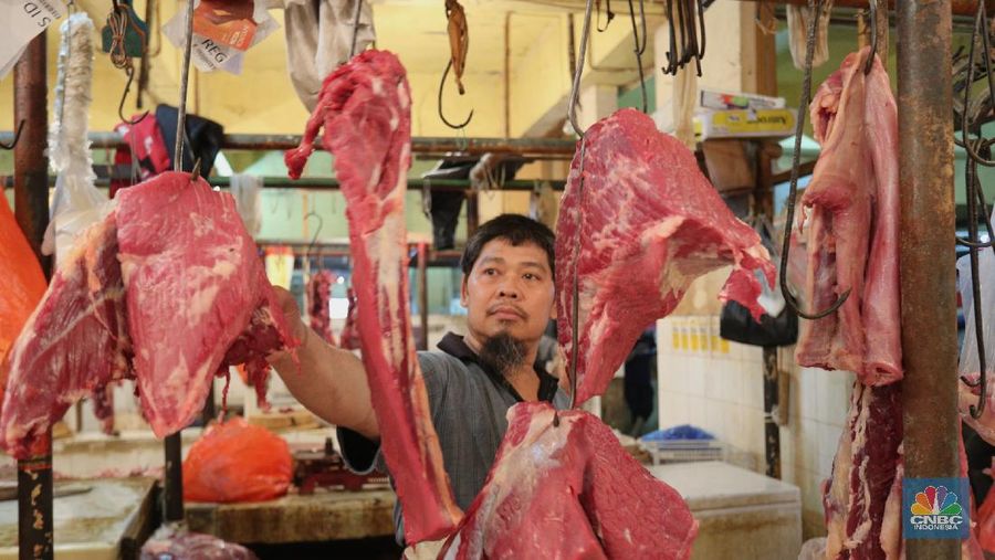 Daging Sapi (CNBC Indonesia/Tri Susilo)