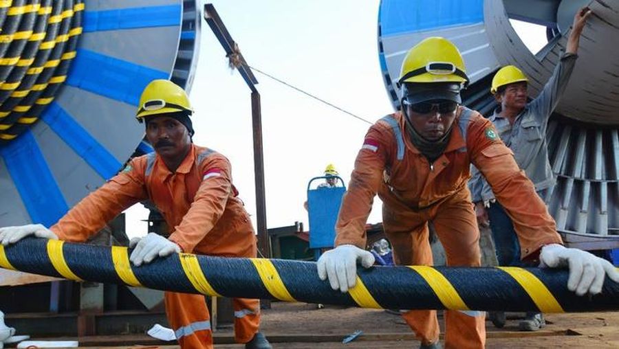 kabel bawah laut (Ist Dokumentasi PLN)