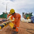 Top! RI Mampu Bikin Kabel Fiber Optic Setara 6X Keliling Bumi