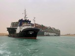 Pemilik Kapal Peti Kemas Terjepit di Terusan Suez Minta Maaf!