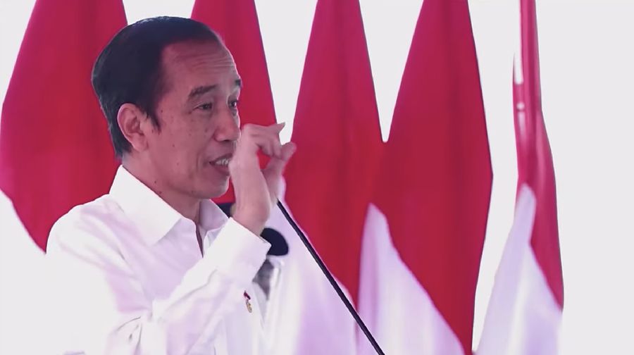 Presiden Jokowi (Jokowi) Resmikan Terminal Bandar Udara Kuabang di Kabupaten Halmahera Utara, Provinsi Maluku Utara, 24 Maret 2021. (Tangkapan Layar Youtube/Sekretariat Presiden)