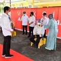 Kata Jokowi, Habis Divaksinasi Covid-19 Ngantuk Sedikit...