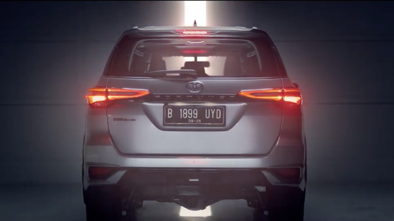Toyota Fortuner (Official Toyota Indonesia)