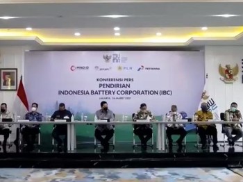 Mimpi Erick Ciptakan London di RI, Ekosistem Mobil Listrik