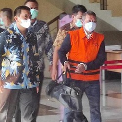 RJ Lino Usai Ditahan KPK: Saya Senang Sekali!