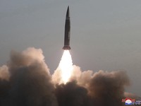 Kim Jong Un Ngamuk Lagi, Korut Tembak Rudal Jelajah