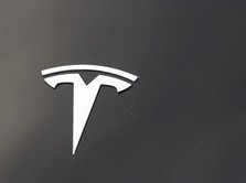 China Resah Ada Mobil 'Mata-mata', Tesla Kekeuh Bantah