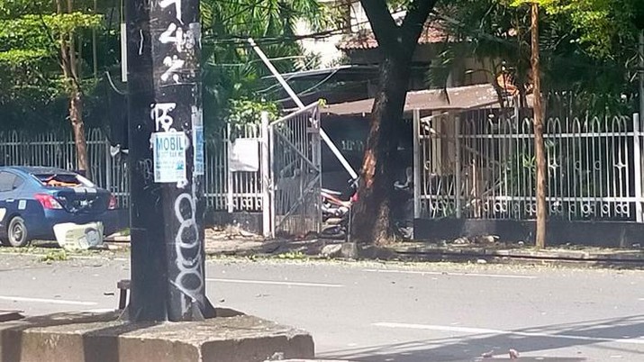 Ledakan di depan Gereja Katedral Makassar (Foto: Ibnu Munsir/detikcom)