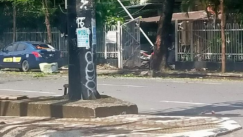Ledakan di depan Gereja Katedral Makassar (Foto: Ibnu Munsir/detikcom)