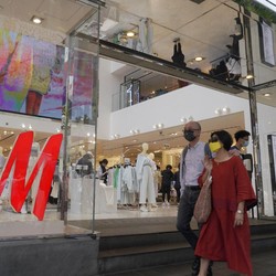Konsumen China Boikot H&M hingga Adidas, Ini Penyebabnya!
