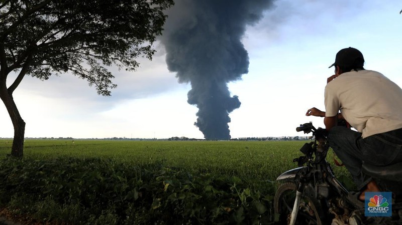Kebakaran Kilang Minyak Balongan (CNBC Indonesia/Andrean Kristianto)