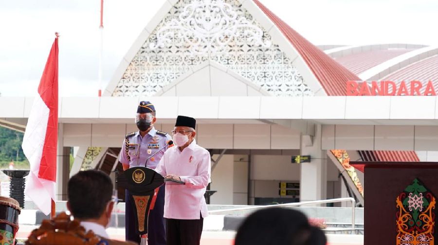 Wakil Presiden Ma'ruf Amin di Bandara Haji Muhammad Sidik (Biro Setpres).