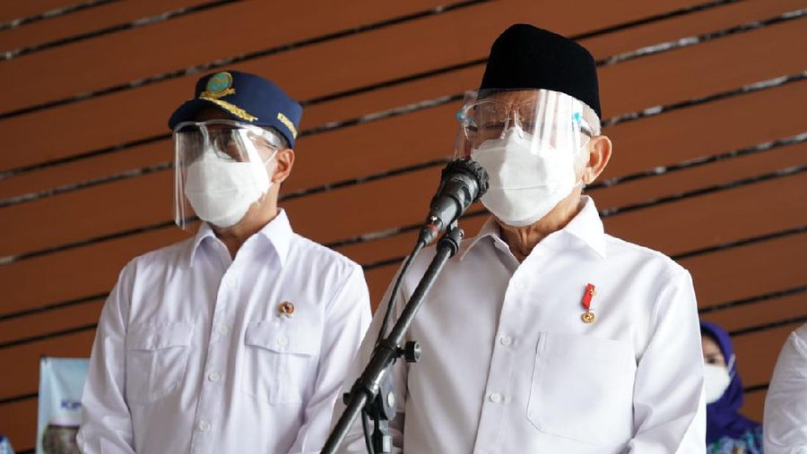 Wakil Presiden Ma'ruf Amin di Bandara Haji Muhammad Sidik (Biro Setpres).