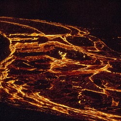 Sangar! NASA Potret Erupsi Gunung Islandia dari Angkasa