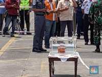 Menhub Beberkan Penemuan CVR Kotak Hitam Sriwijaya Air SJ 182