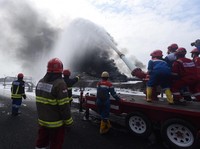 Pertamina Berhasil Padamkan 3 Tangki di Kilang Balongan
