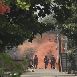 Myanmar Masih Membara, Junta Lancarkan Serangan Udara