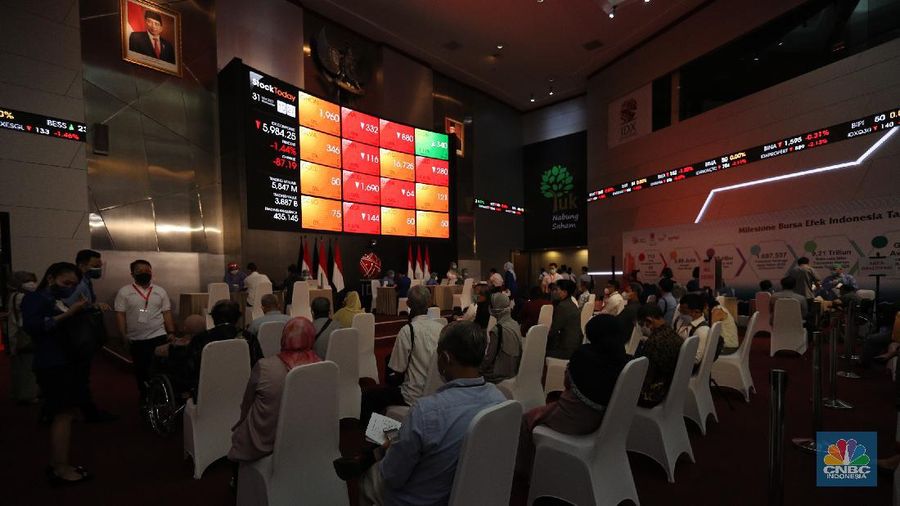 Jokowi Tinjau Vaksinasi Perbankan (Foto: Muchlis Jr - Biro Pers Sekretariat Presiden)