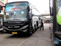 Oktober Nihil Tanggal Merah, Moda Transportasi Ketiban Berkah