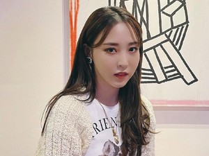 Moonbyul MAMAMOO Umumkan Jadwal Comeback Lewat Starlit Of Twinkle