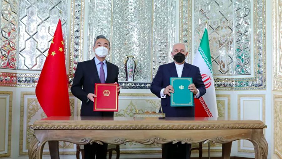 Menteri Luar Negeri Iran Mohammad Javad Zarif dan mitranya Menlu China Wang Yi , 27 Maret 2021/Twitter Zarif
