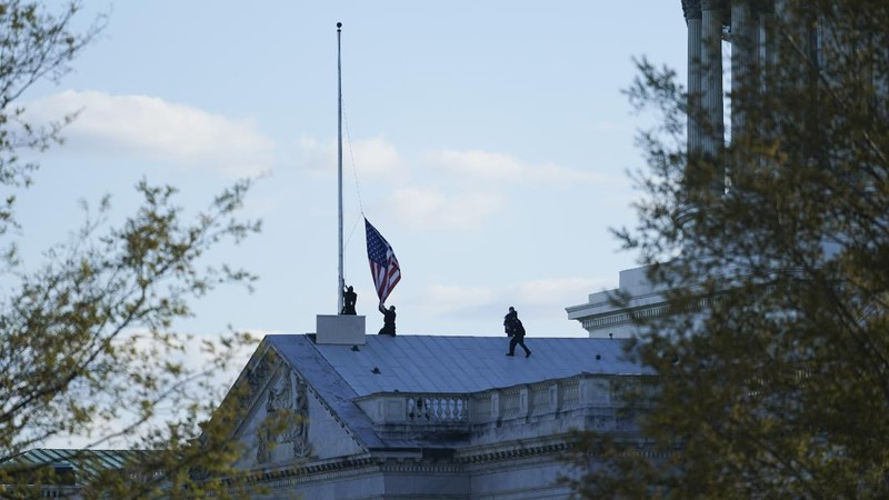 The car that crashed into a barrier on Capitol Hill is seen near the Senate side of the U.S. Capitol in Washington, Friday, April 2, 2021. (AP Photo/Carolyn Kaster)