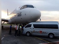 Bus Tabrak Hidung Pesawat Batik Air, Kok Bisa?