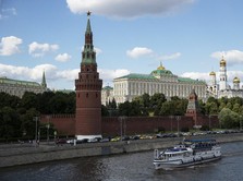 Rusia Ultimatum Kapal Perang AS: Jauhi Krimea!