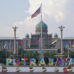 Eks PM Malaysia Ini Disebut Sumber 'Malu Negara', Kok Bisa?