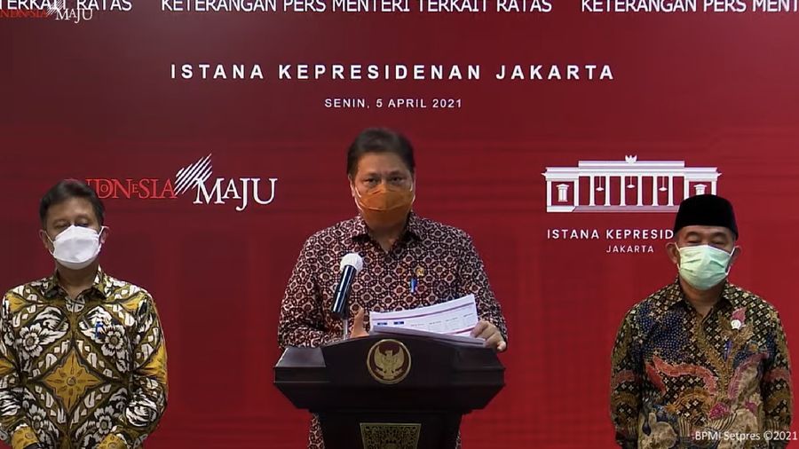 Menko Perekonomian Airlangga Hartarto Saat Memberikan Keterangan Pers Para Menteri terkait Rapat Terbatas (Tangkapan Layar Youtube Sekretariat Presiden)