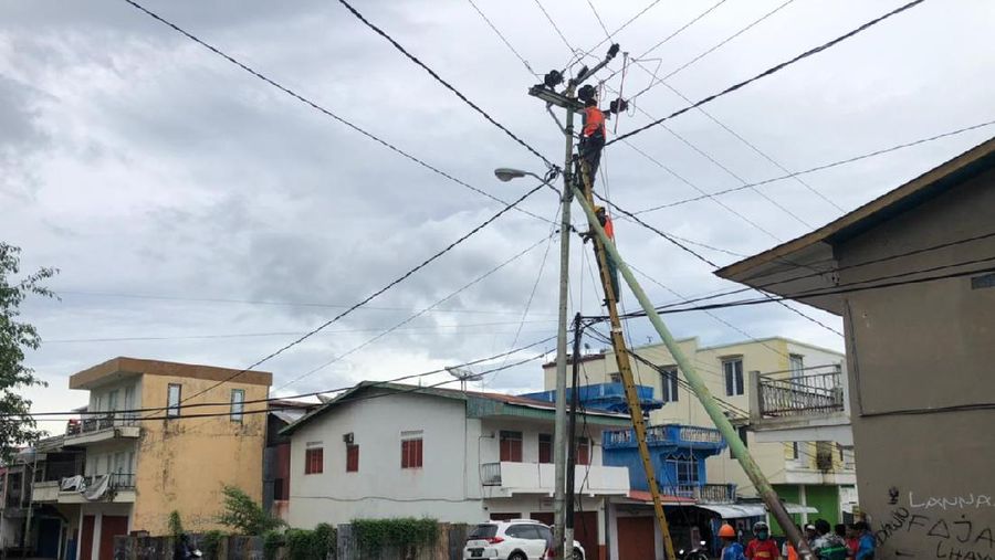 PLN Pulihkan 159 Gardu Listrik usai Badai Siklon Tropis Seroja Terjang NTT. (Dok. PLN)