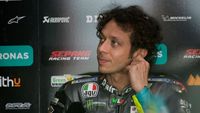 Valentino Rossi Belum Pernah Awali Musim MotoGP Seburuk Ini Valentino Rossi Belum Pernah Awali Musim MotoGP Seburuk Ini