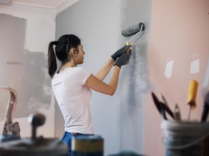 7 Kesalahan Umum saat Mengecat Dinding Rumah